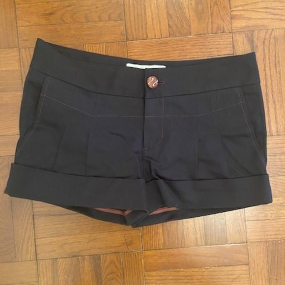 Black 'Park' Brand Cuffed Shorts - Picture 1 of 6